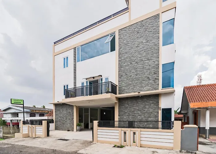 Urbanview Hotel Ephe Palembang By Reddoorz